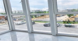 Панорамное остекление балкона Кирово-Чепецк цена от 11 тыс. руб. м/п.